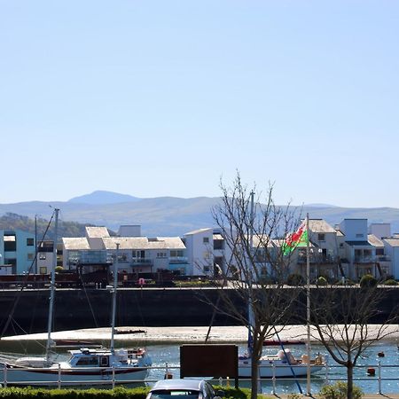 ポルスマドグ Harbour Viewヴィラ エクステリア 写真